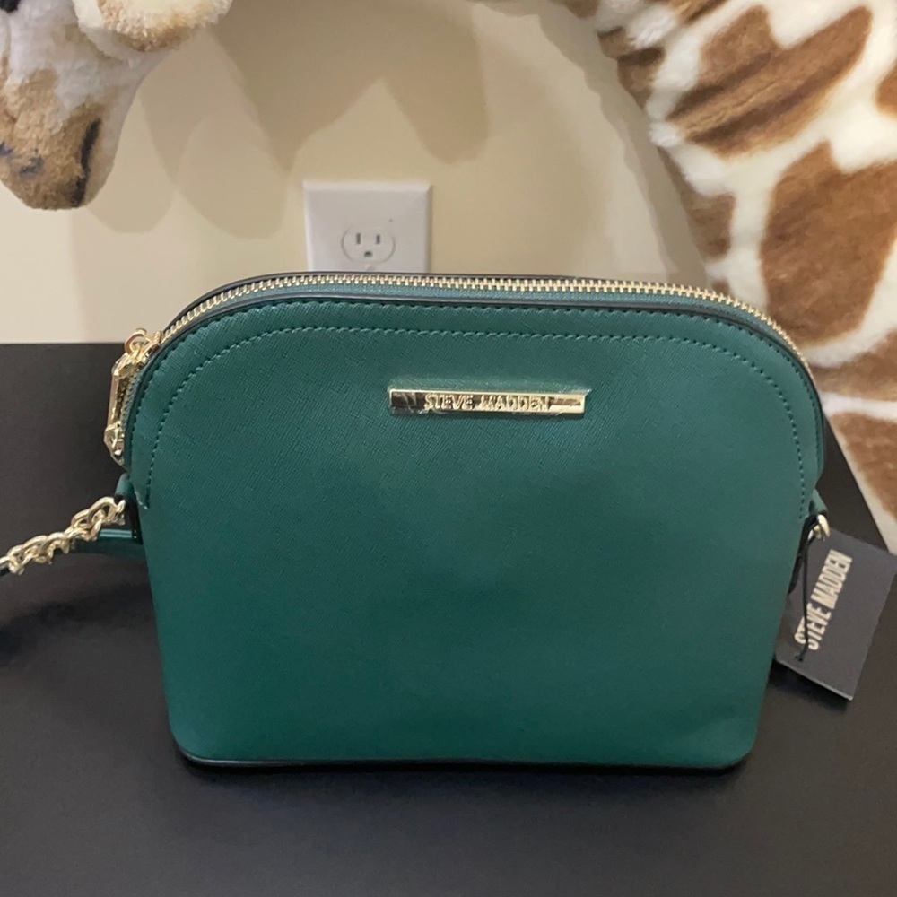 Steve Madden Dome Crossbody Bag​​​​​​